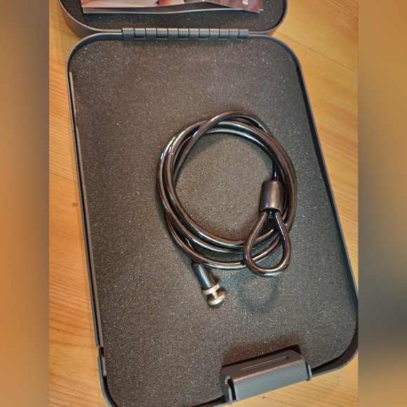 SnapSafe Lock Box Keylock for valuables &Pistol Safe Key x x 18 Gauge Steel Gray - Picture 4 of 10